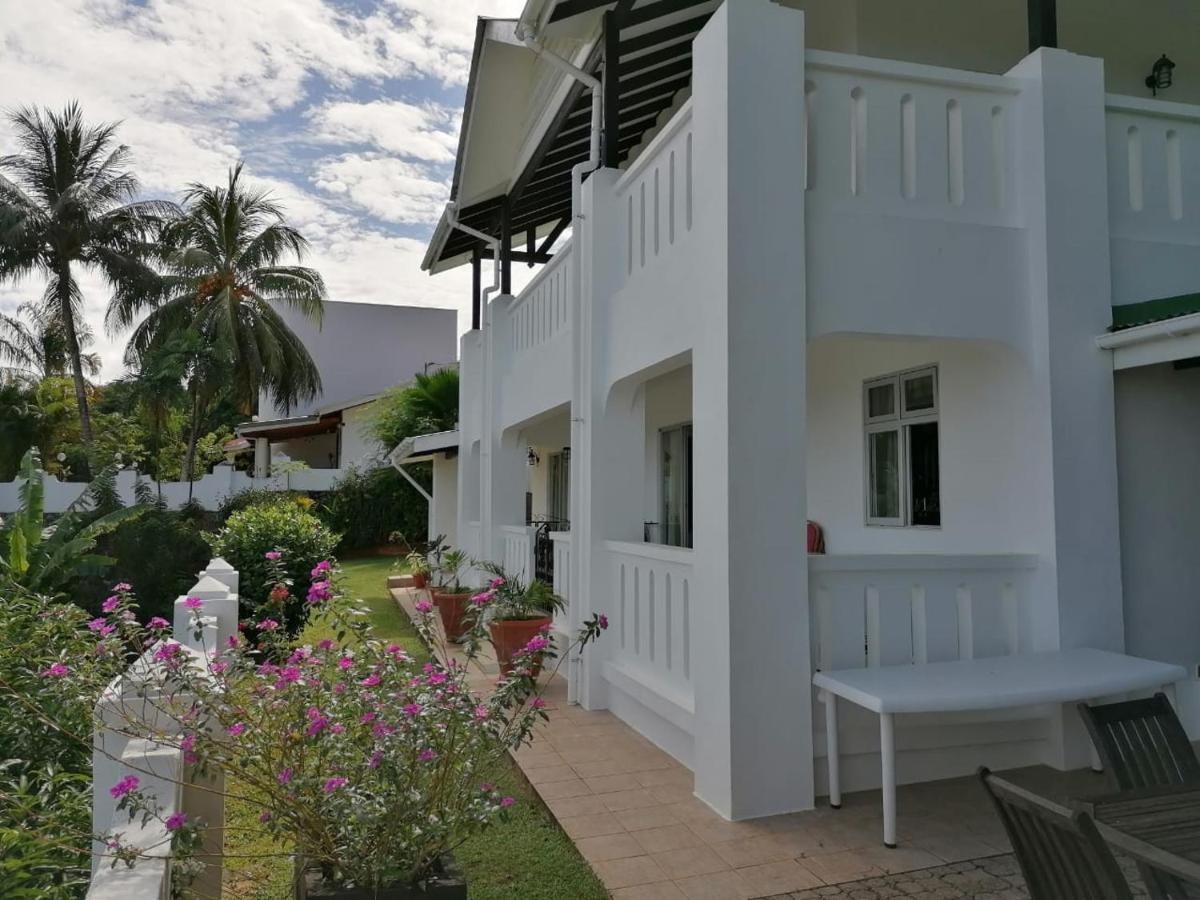 Bottle Palm Villa Victoria Εξωτερικό φωτογραφία