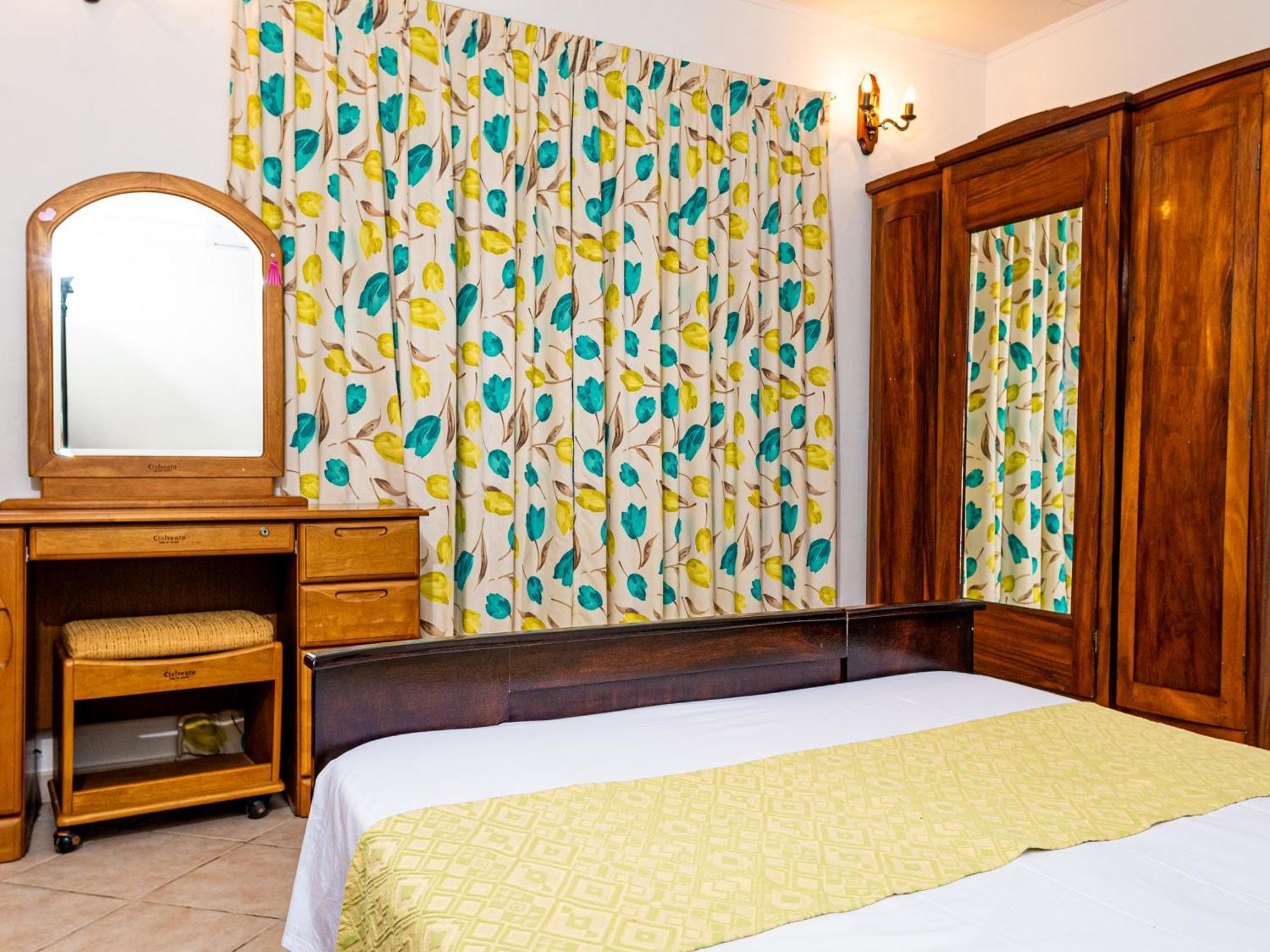 Bottle Palm Villa Victoria Εξωτερικό φωτογραφία