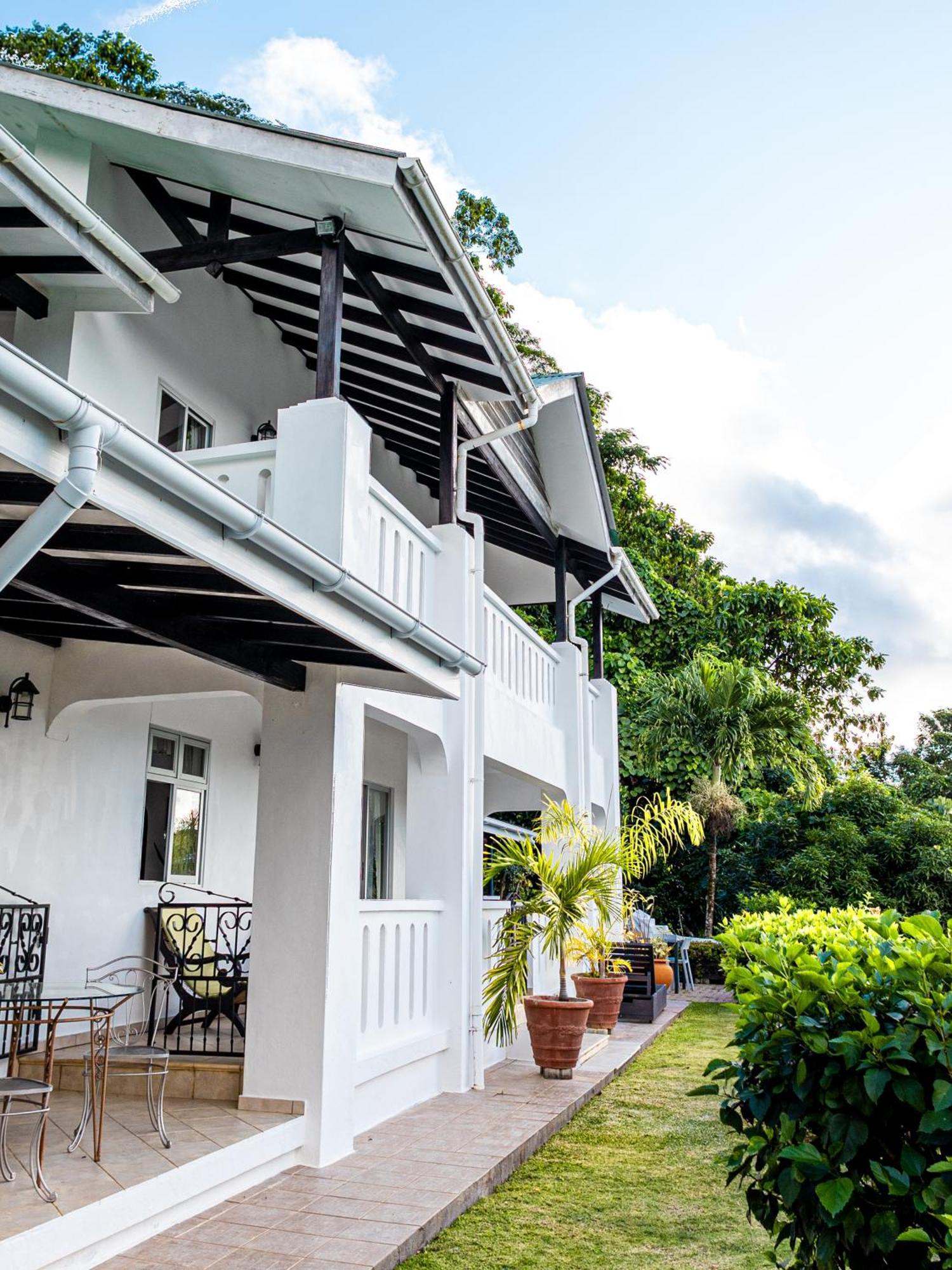 Bottle Palm Villa Victoria Εξωτερικό φωτογραφία