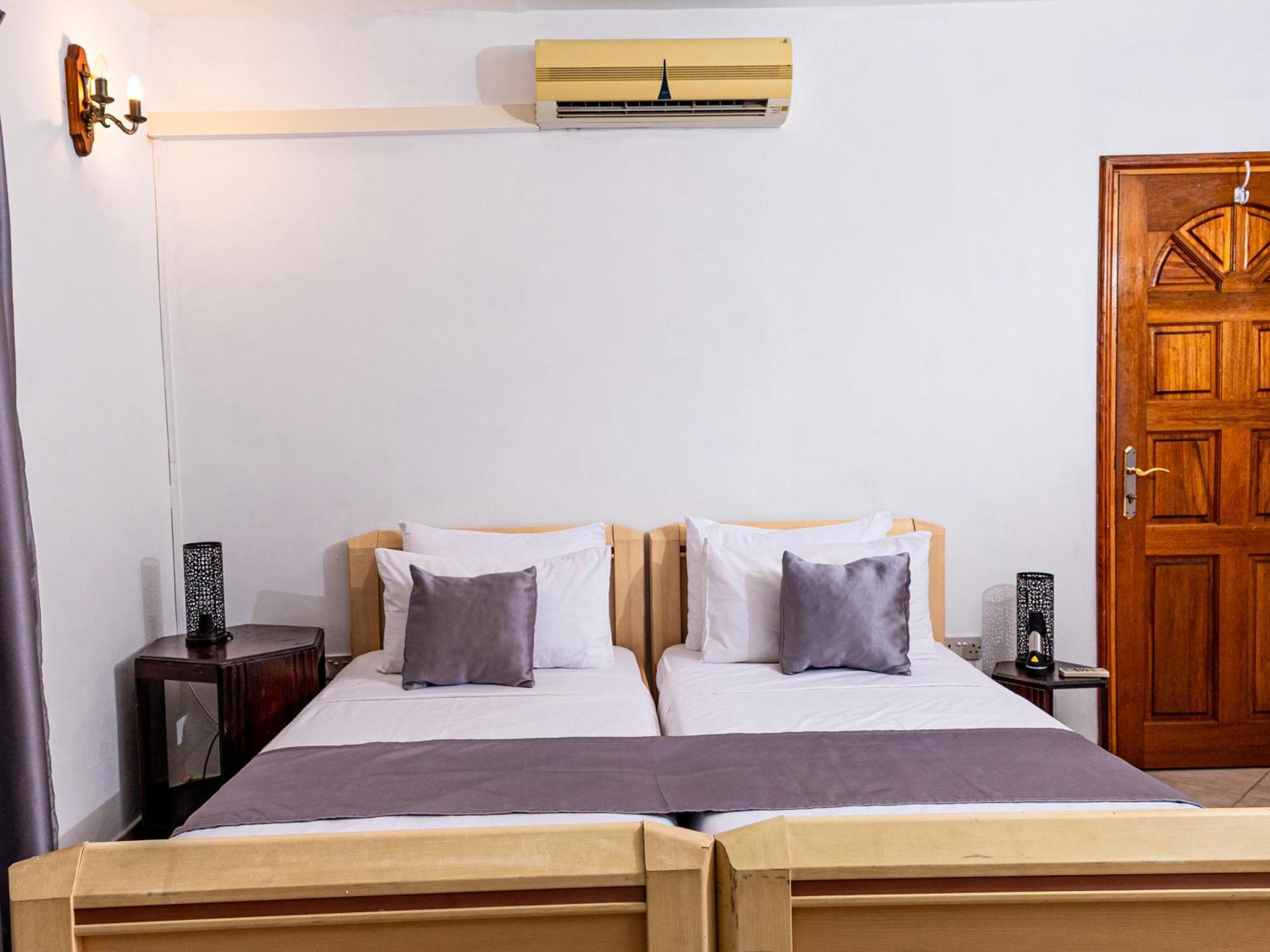 Bottle Palm Villa Victoria Εξωτερικό φωτογραφία