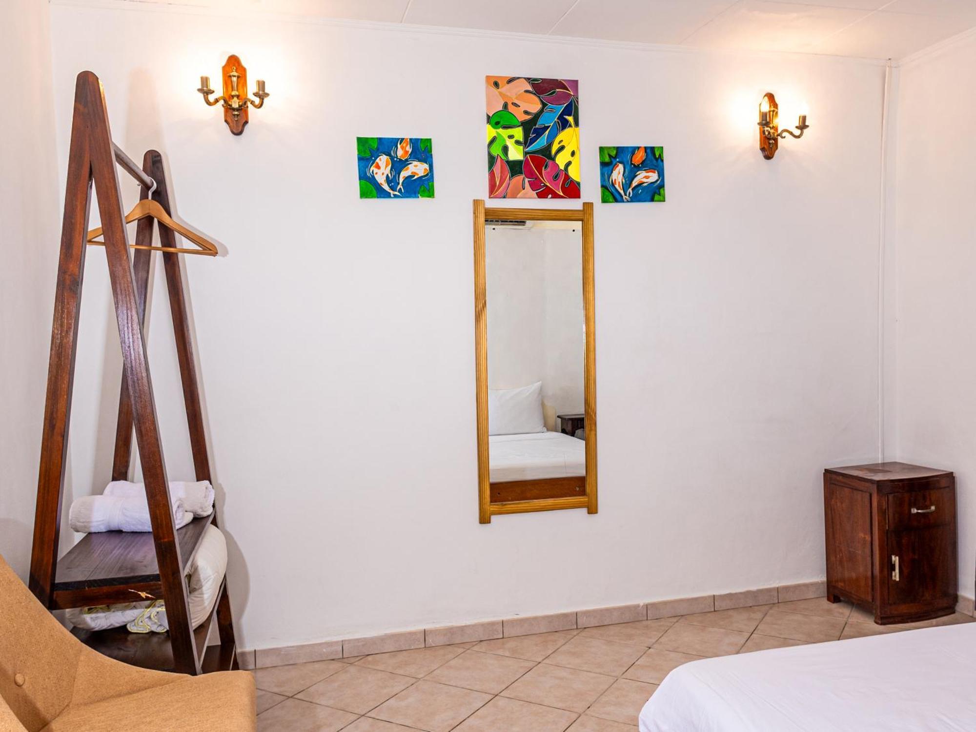 Bottle Palm Villa Victoria Εξωτερικό φωτογραφία