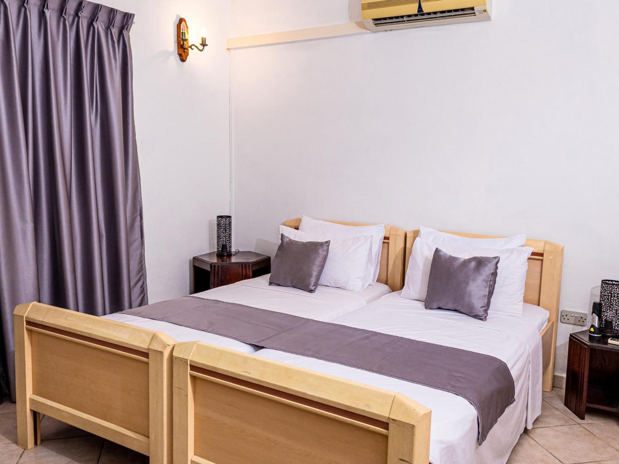 Bottle Palm Villa Victoria Εξωτερικό φωτογραφία