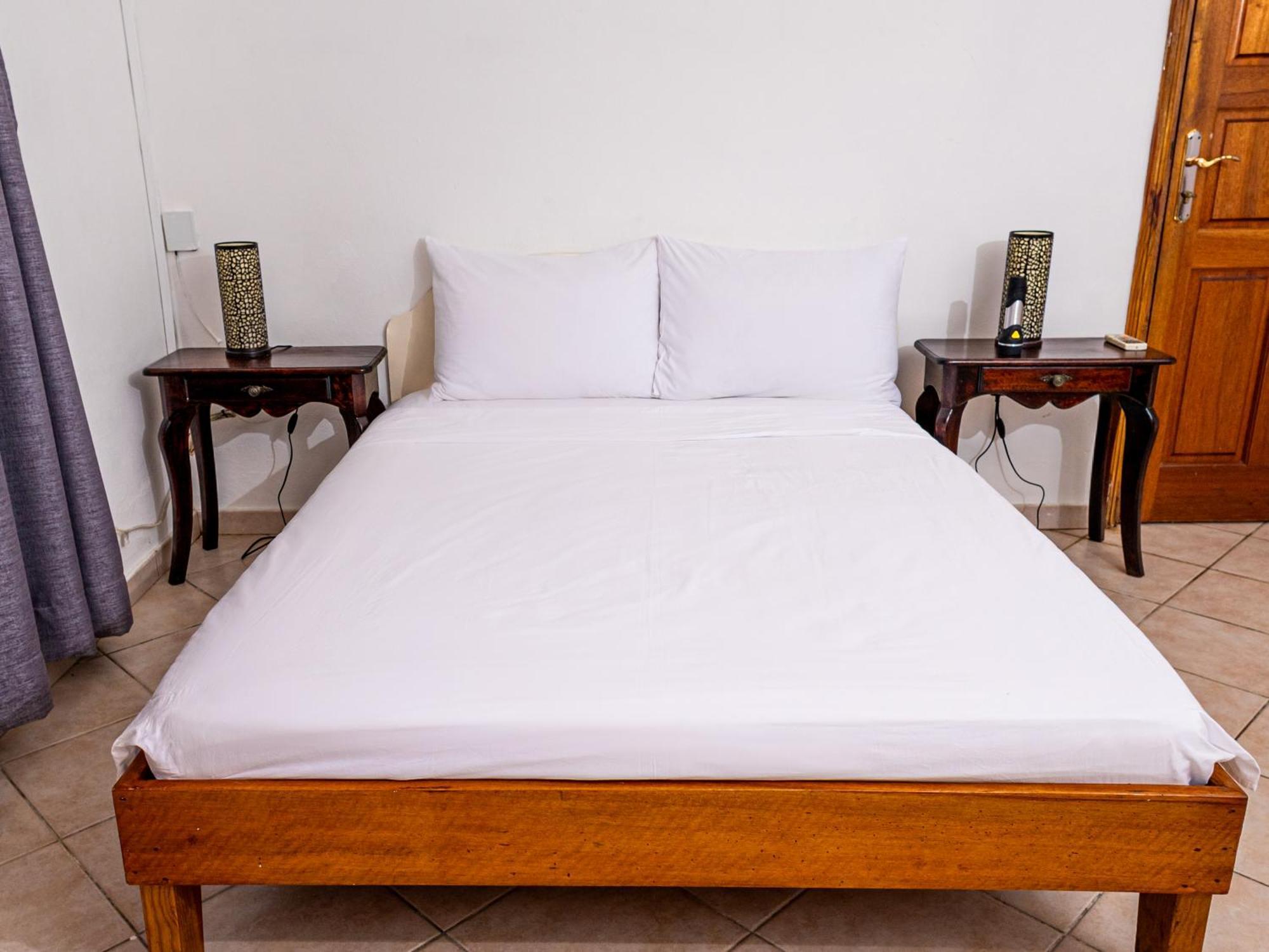 Bottle Palm Villa Victoria Εξωτερικό φωτογραφία